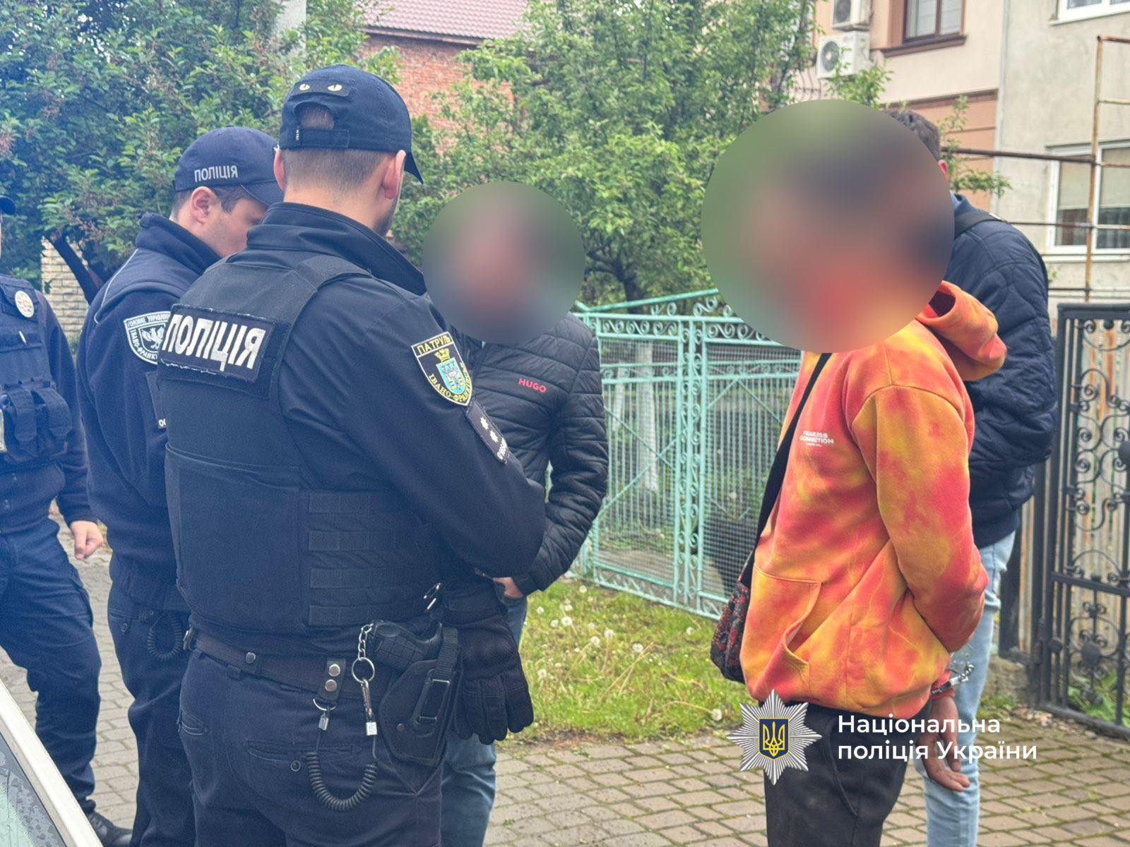 У Франківську двоє чоловіків напали на водія з бензопилою та битою (ФОТОФАКТ)