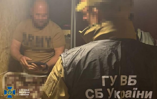 Комбат ЗСУ "обклав даниною" підлеглих на Донбасі