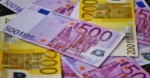 Курс валют на 12 травня: скільки коштують долар, євро та злотий - Новини України