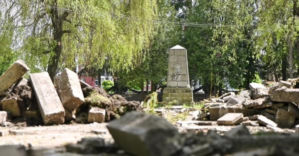 Під час ексгумації на Пагорбі Слави у Львові виявили, що надгробки не відповідають похованням - Новини України