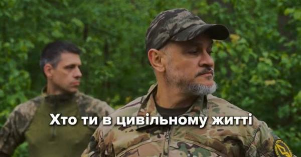 Ектор Хіменес Браво показався у військовій формі і розповів, як проходив навчання на полігоні - Новини України