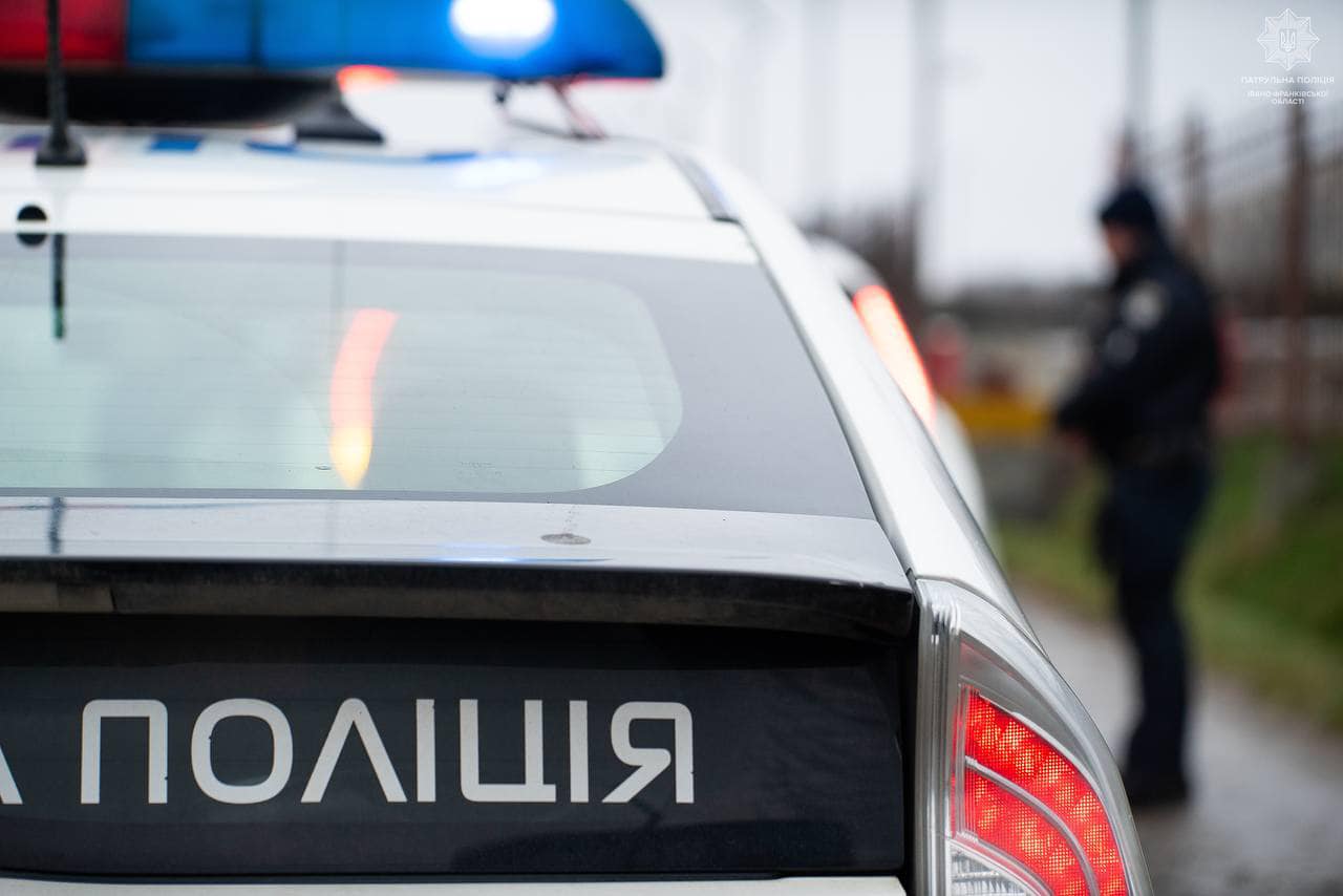 “Сусід вчинив стрілянину”: у Франківську чоловік тричі викликав поліцію з фальшивими повідомленнями