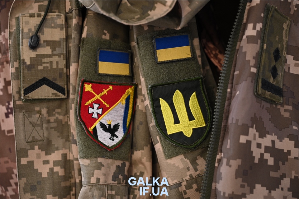 У Франківському ТЦК повідомили, що викритий ДБР на фальсифікаціях з мобілізацією працівник у них вже не служить