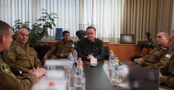 Міністр оборони Ізраїлю пообіцяв зупинити корабель з Гретою Тунберг, що пливе в Газу - Новини України
