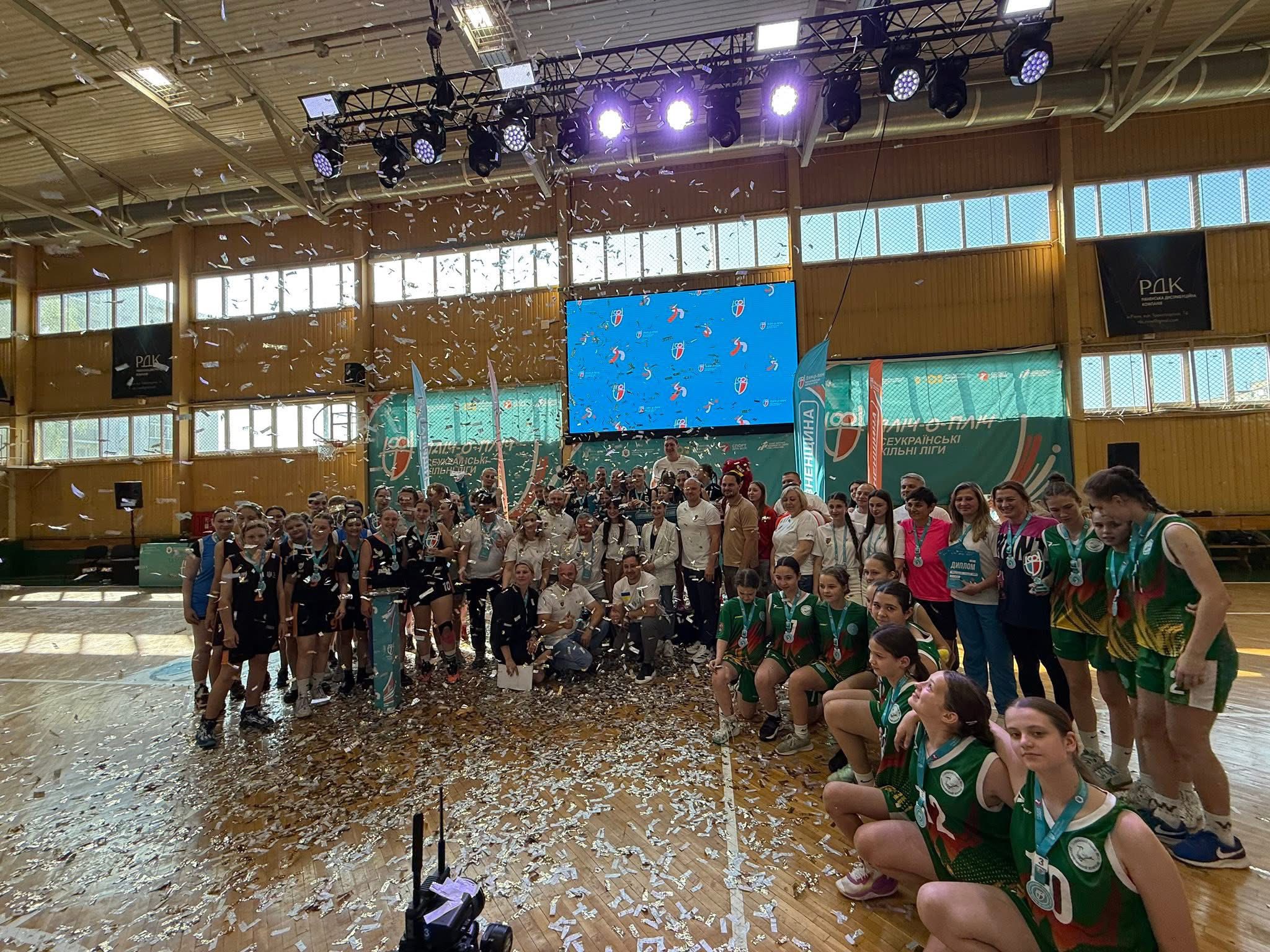 Прикарпатські спортсменки вибороли срібло на всеукраїнських змаганнях “Пліч-о-пліч”