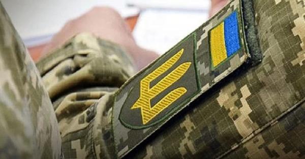 Рада підтримала законопроєкт про освіту військових 18-25 років, не залишаючи служби - Новини України