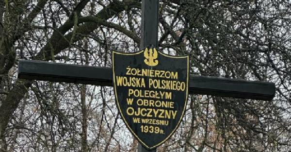Польщі дозволили провести ексгумацію загиблих біля Львова в 1939 році військових - Новини України