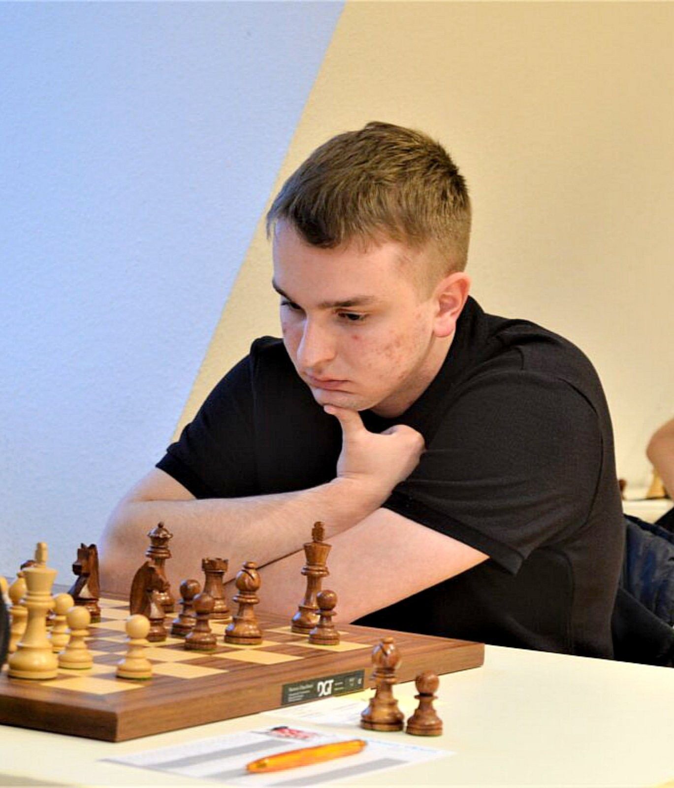 Калушанин Валентин Прокоф’єв переміг на турнірі з шахів виконавши першу норму міжнародного гросмейстера