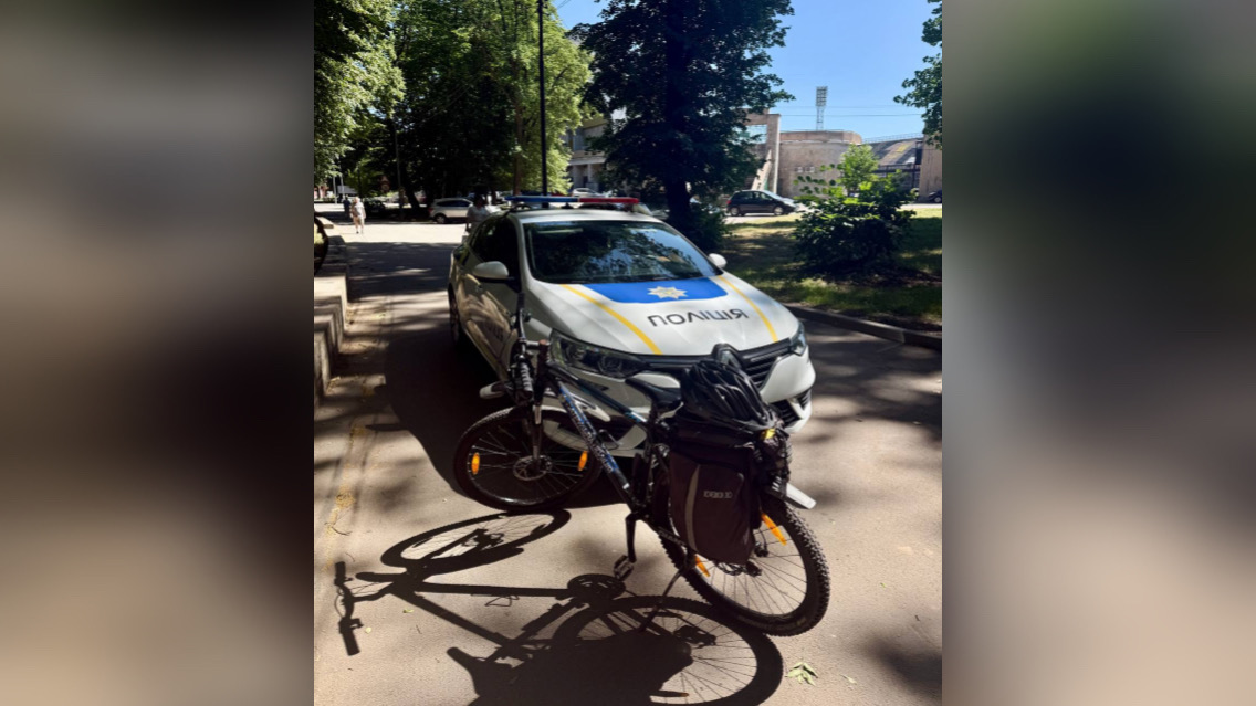 Дивно поводився та шукав “закладку”: на Чорновола затримали чоловіка, який перебуває у розшуку