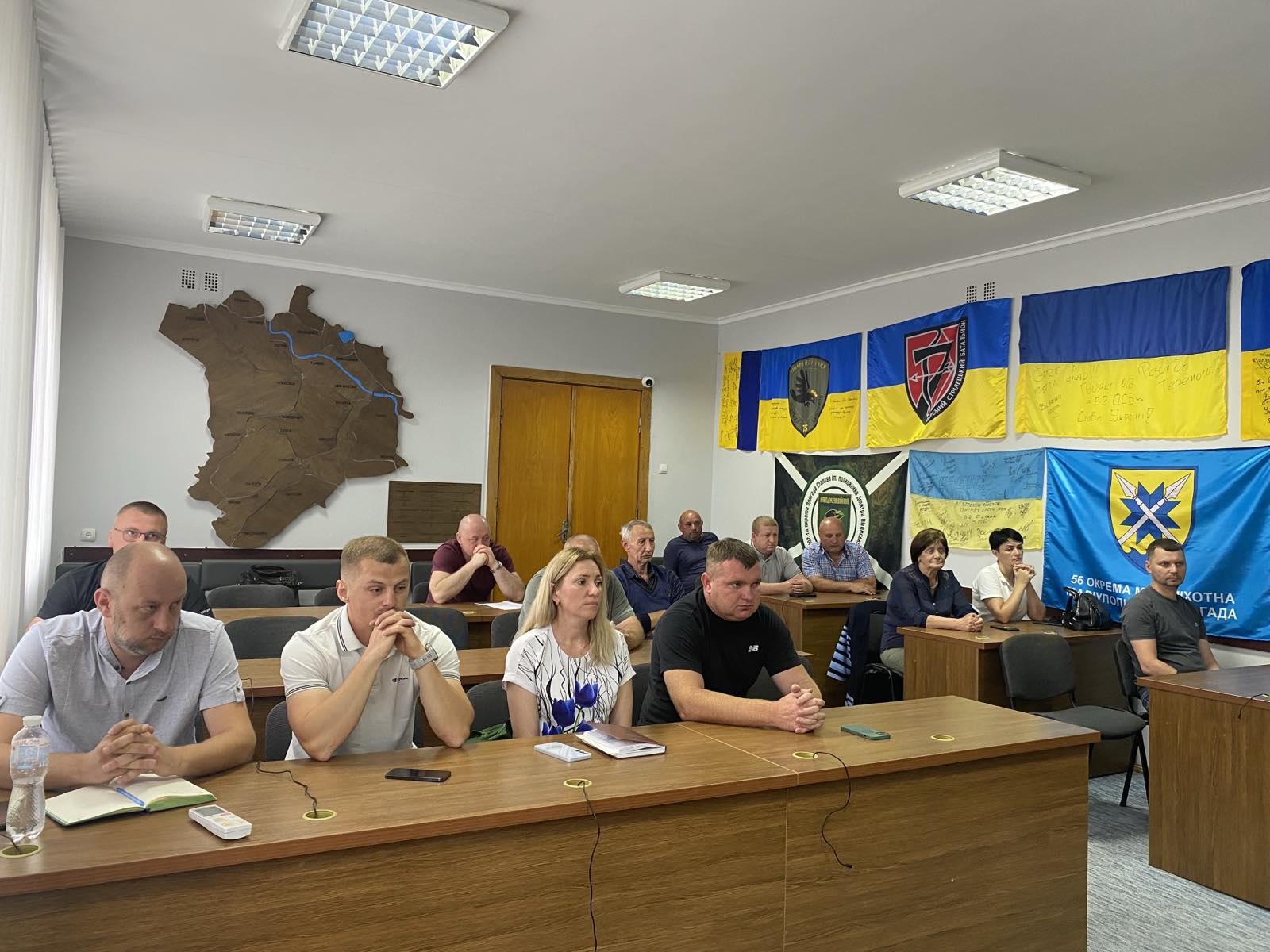 Фото без опису