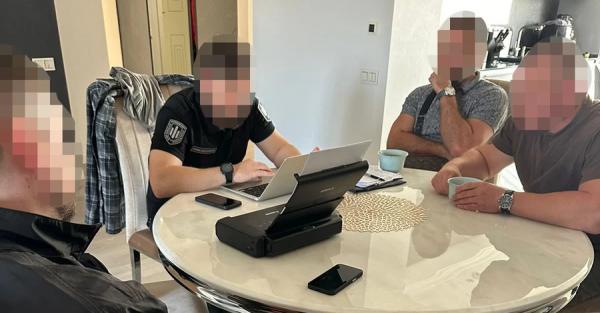 Чиновники Міноборони завдали збитків на 26 млн при закупівлі балістичних окулярів - їм повідомили про підозру   - Новини України
