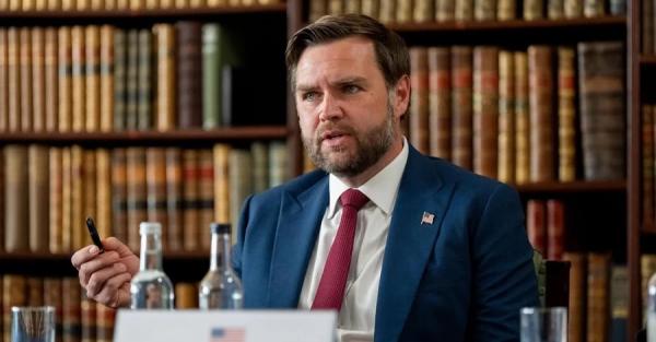 Трамп не впевнений в успіху переговорів щодо України, але необхідно дати їм шанс, — Венс - Новини України