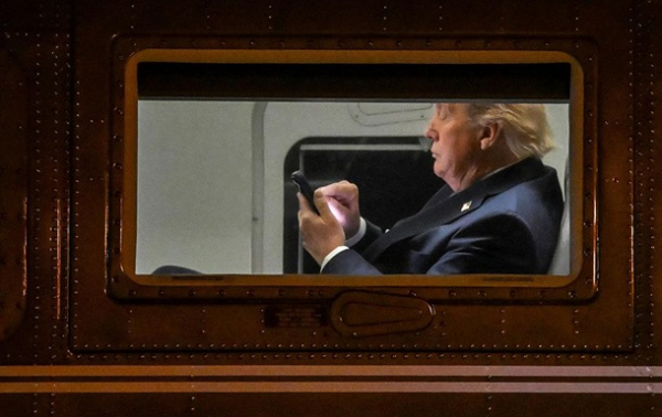 Трамп поговорив із Лукашенком по дорозі на Аляску