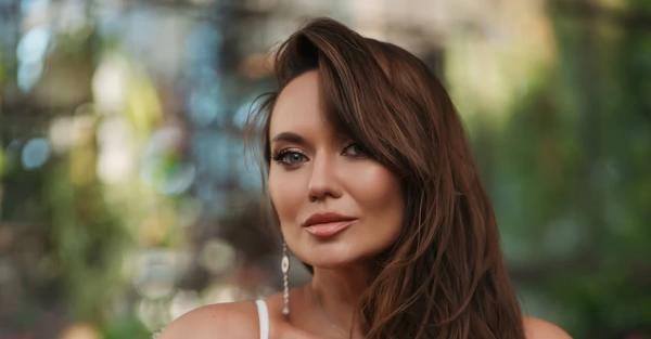 Анна Саліванчук відповіла, чи підтримує спілкування з ексчоловіком-нардепом після розлучення - Новини України
