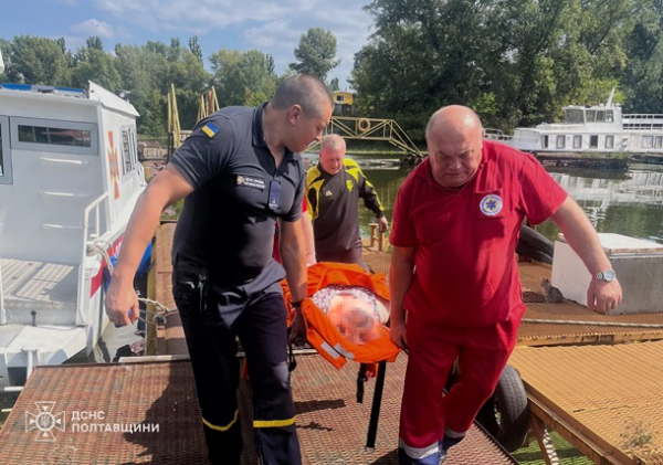 Тимчасову переправу через Дніпро організовано в Кременчуці