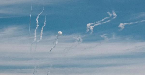 Росіяни запустили вночі 157 дронів та 7 ракет - Новини України