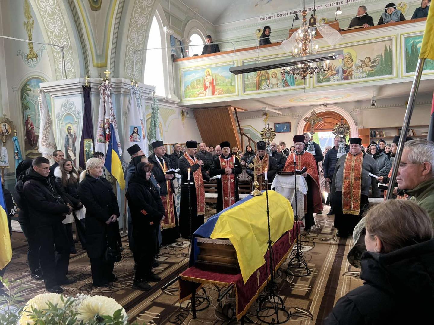 Фото без опису