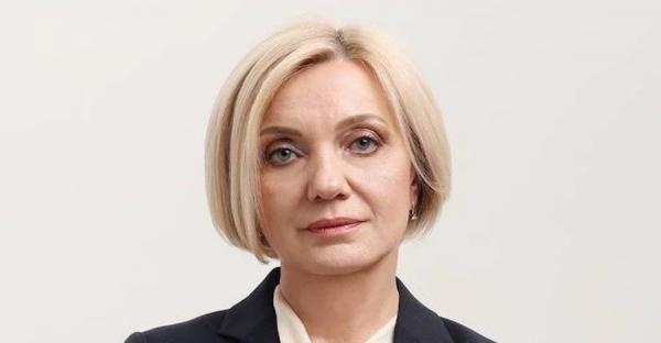 Омбудсмен просить Раду вилучити російську зі списку мов, які потребують захисту - Новини України