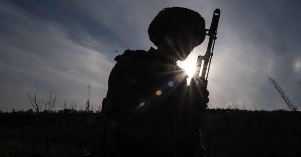 У розподільчому пункті ТЦК Києва, де помер чоловік, кажуть, що він зомлів і вдарився головою - Новини України У розподільчому пункті ТЦК Києва, де помер чоловік, кажуть, що він зомлів і вдарився головою - Новини України