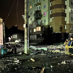 Росія вночі запустила понад 450 дронів і 30 ракет, - Зеленський - Новини України
