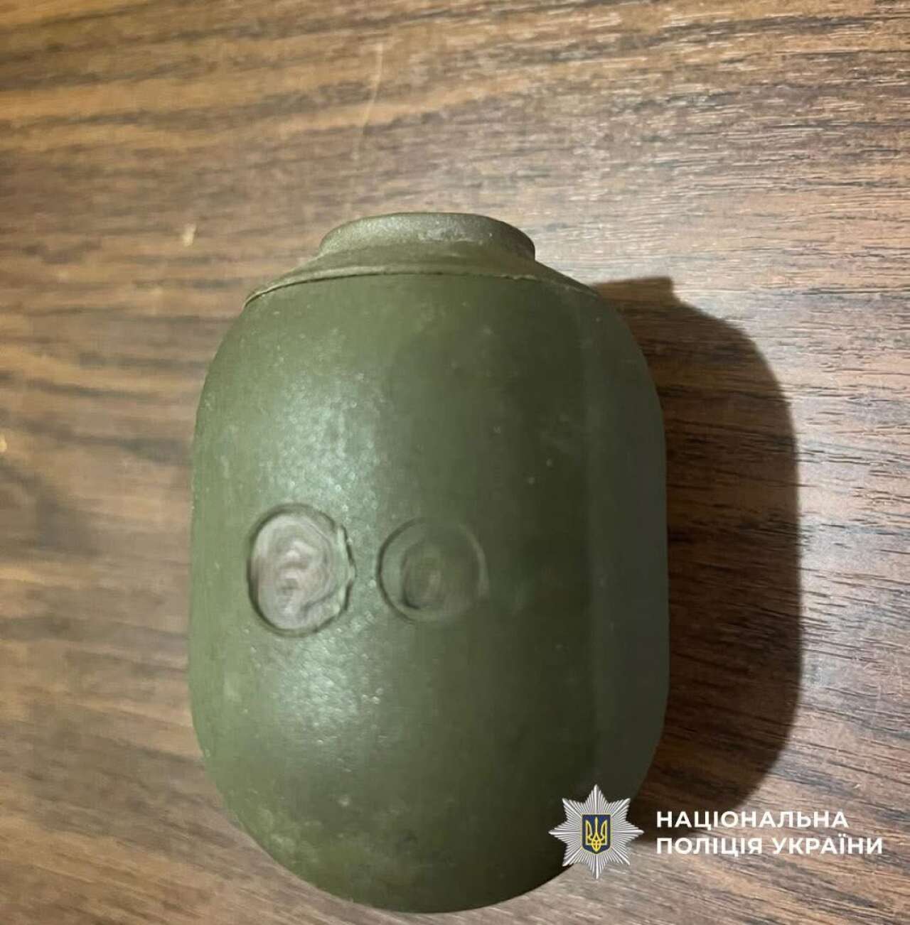 Під час виїзду на сімейний конфлікт поліцейські з Коломиї виявили у чоловіка гранати та боєприпаси