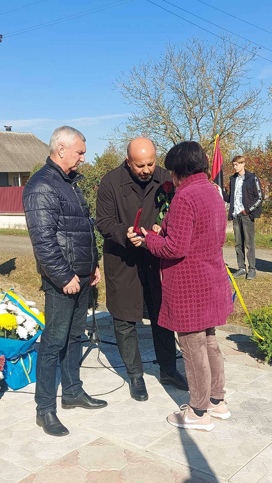 Фото без опису