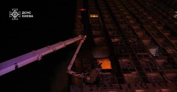 Литовські дипломати опинилися в епіцентрі удару під час нічної атаки на Київ - Новини України Литовські дипломати опинилися в епіцентрі удару під час нічної атаки на Київ - Новини України