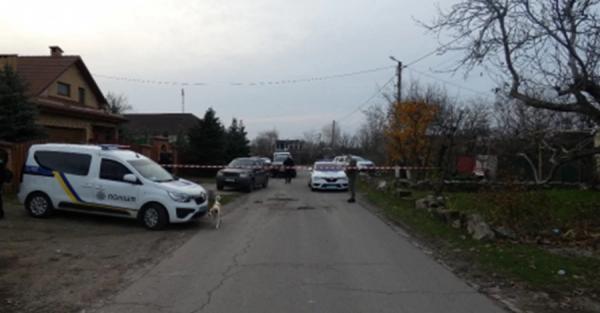 Стрілянина з поліцейським у Запоріжжі: серед поранених опинився голова осередку "Демократична Сокира" - Новини України Стрілянина з поліцейським у Запоріжжі: серед поранених опинився голова осередку "Демократична Сокира" - Новини України