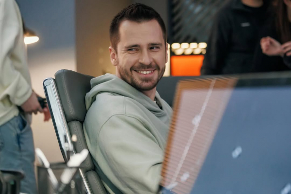 Лайфгаки зірок у блекаути: у Біблів – багато ламп, у Вихованця - рюкзак автономного проживання - Новини України