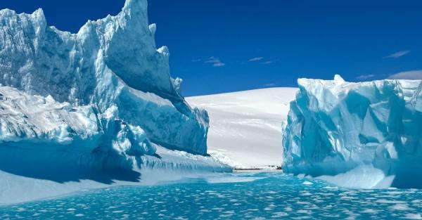 Українські полярники показали неймовірне відео з айсбергами - Новини України Українські полярники показали неймовірне відео з айсбергами - Новини України