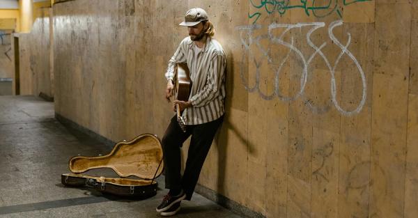 Покарання за пісні російською мовою: прирівнюються до розпиття алкоголю чи дрібного хуліганства - Новини України Покарання за пісні російською мовою: прирівнюються до розпиття алкоголю чи дрібного хуліганства - Новини України