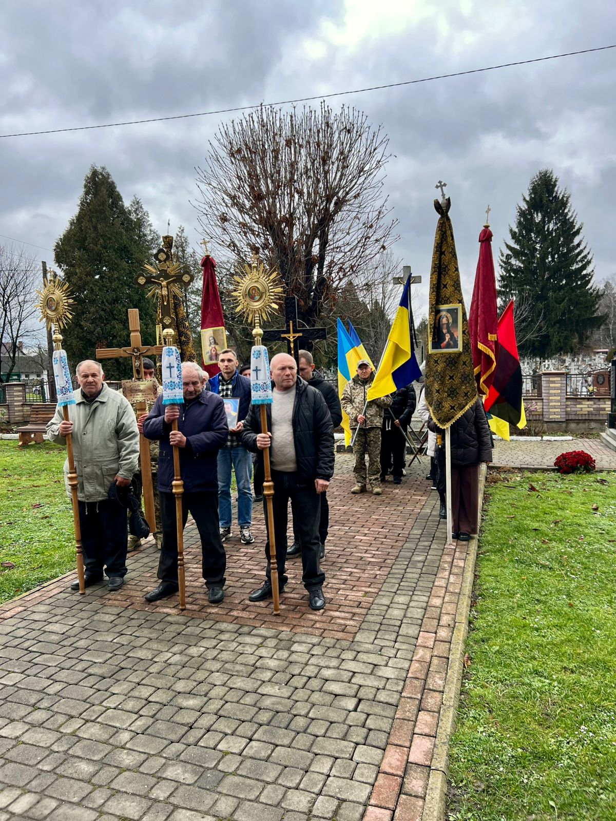 Фото без опису