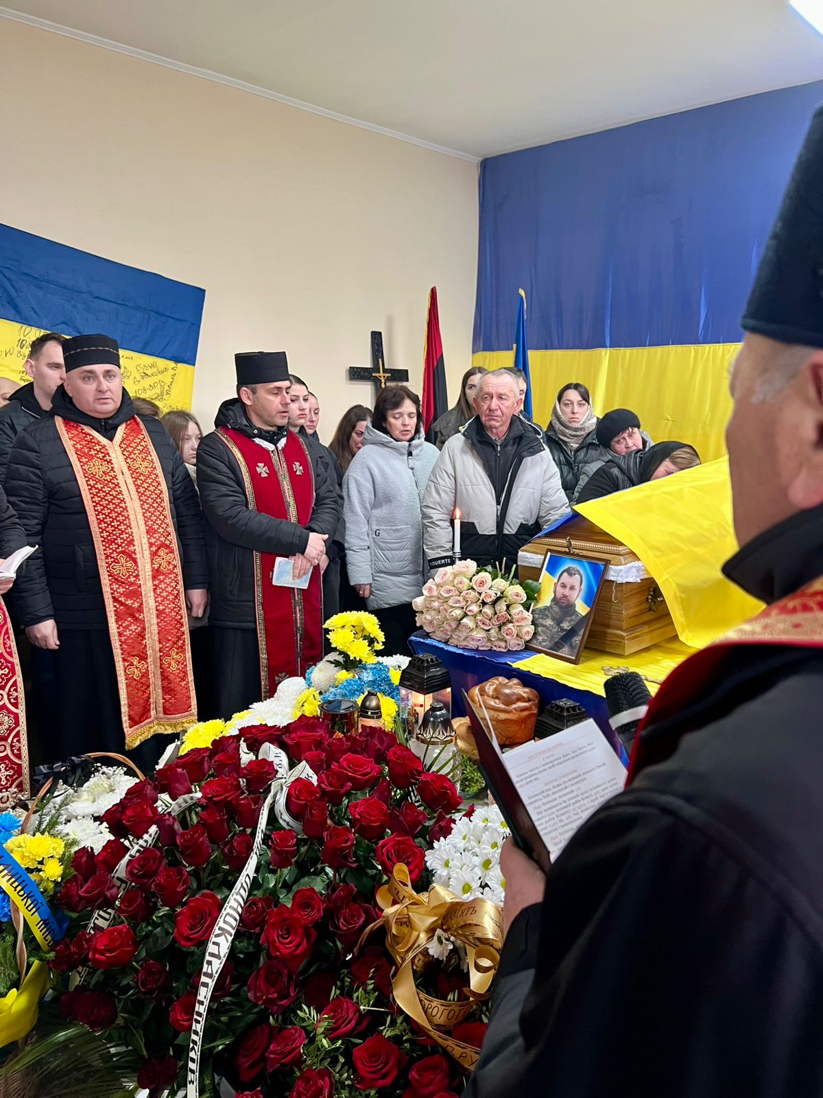 Фото без опису