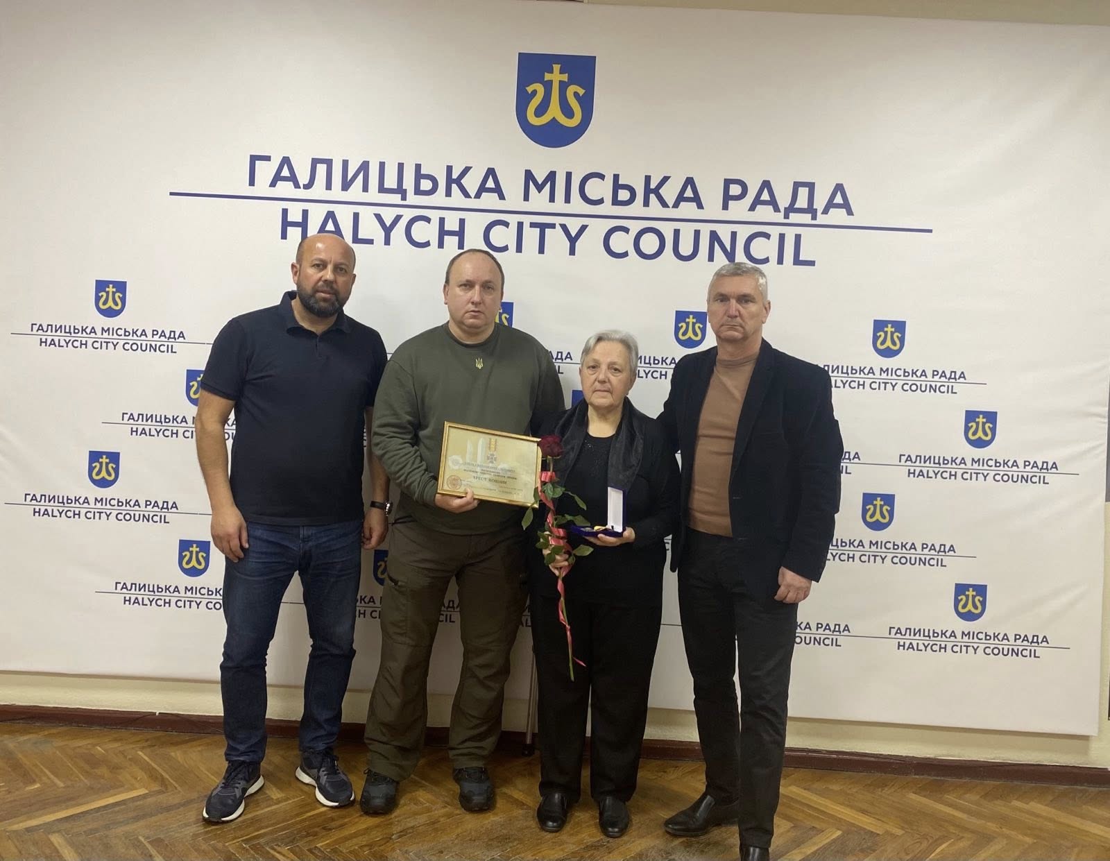 Фото без опису