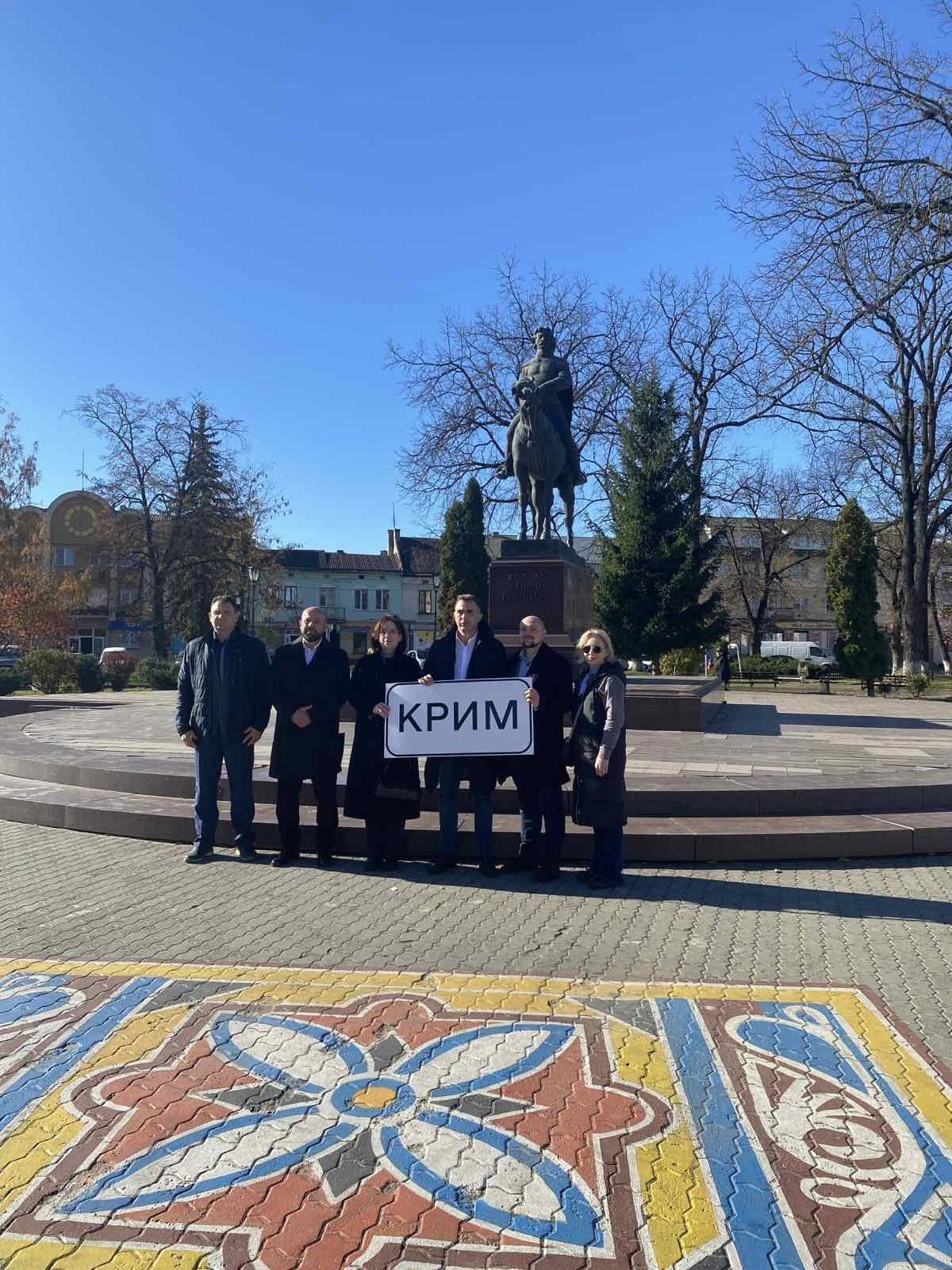 Фото без опису