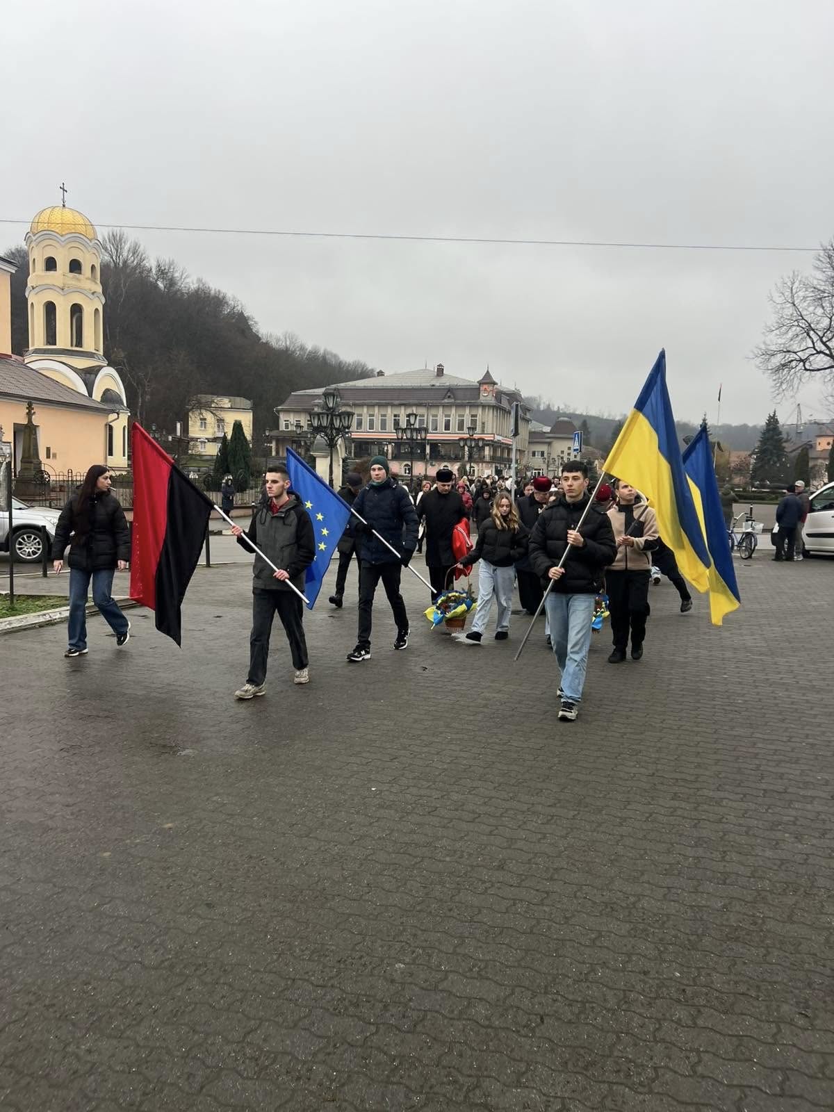 Фото без опису