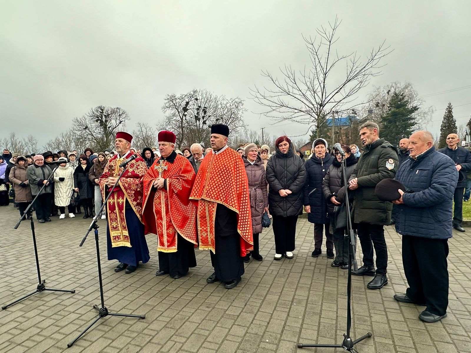 Фото без опису