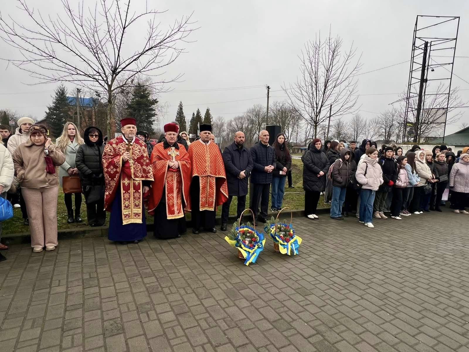 Фото без опису