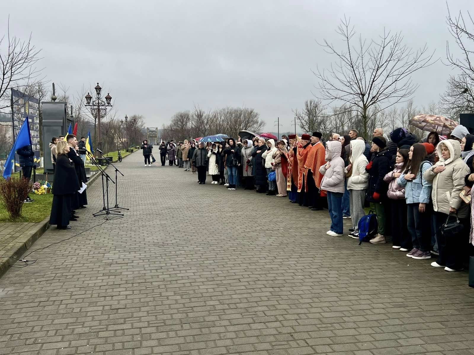 Фото без опису