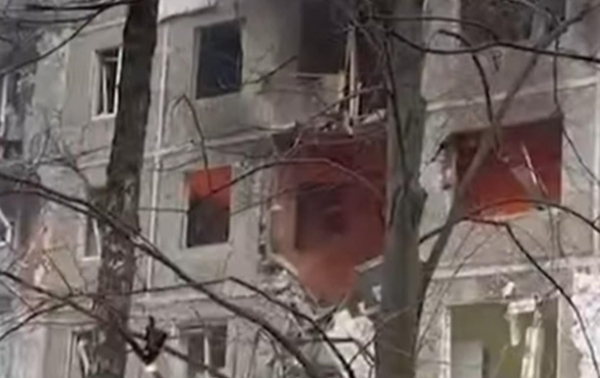 В Чернігові дрон поцілив по багатоповерхівці: є загиблі