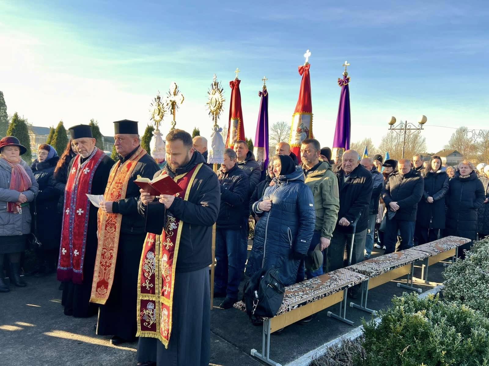 Фото без опису