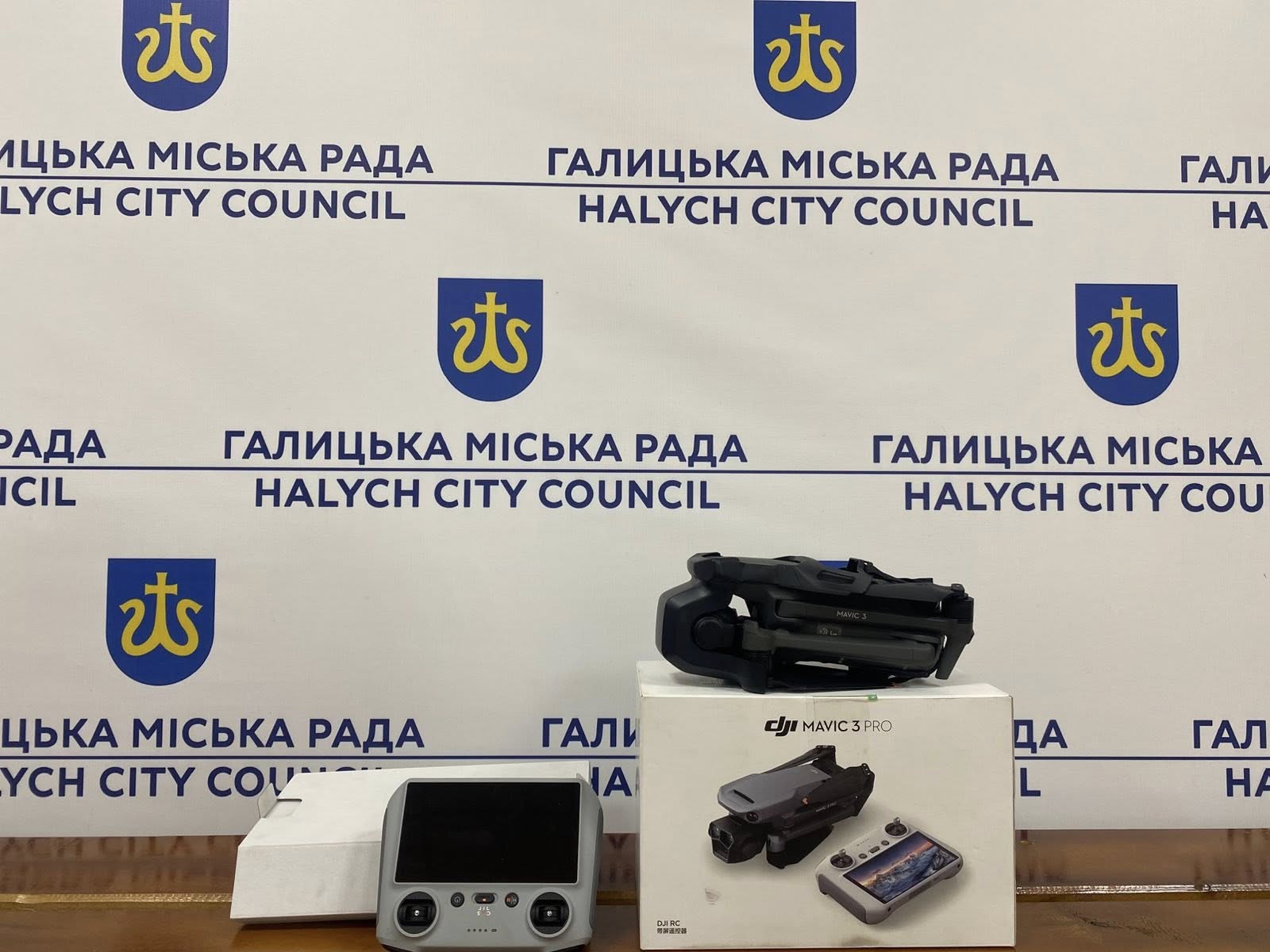 Фото без опису