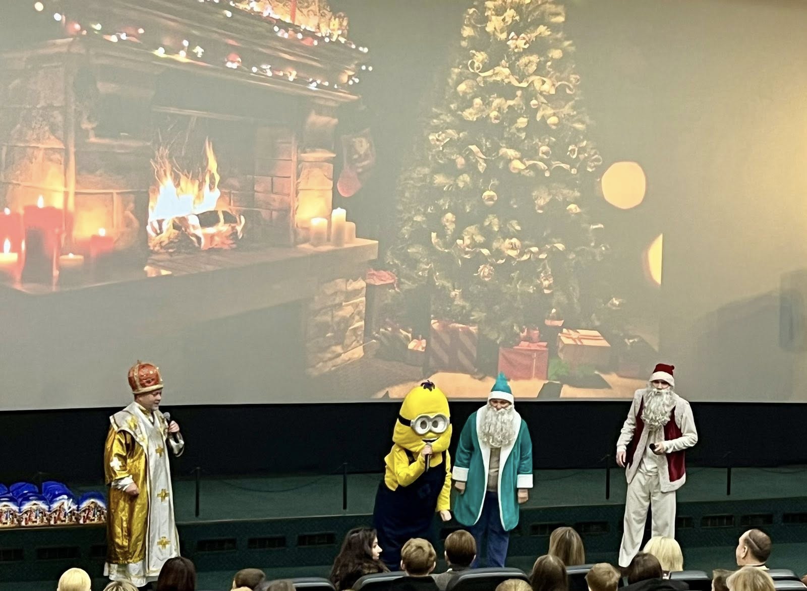 Фото без опису