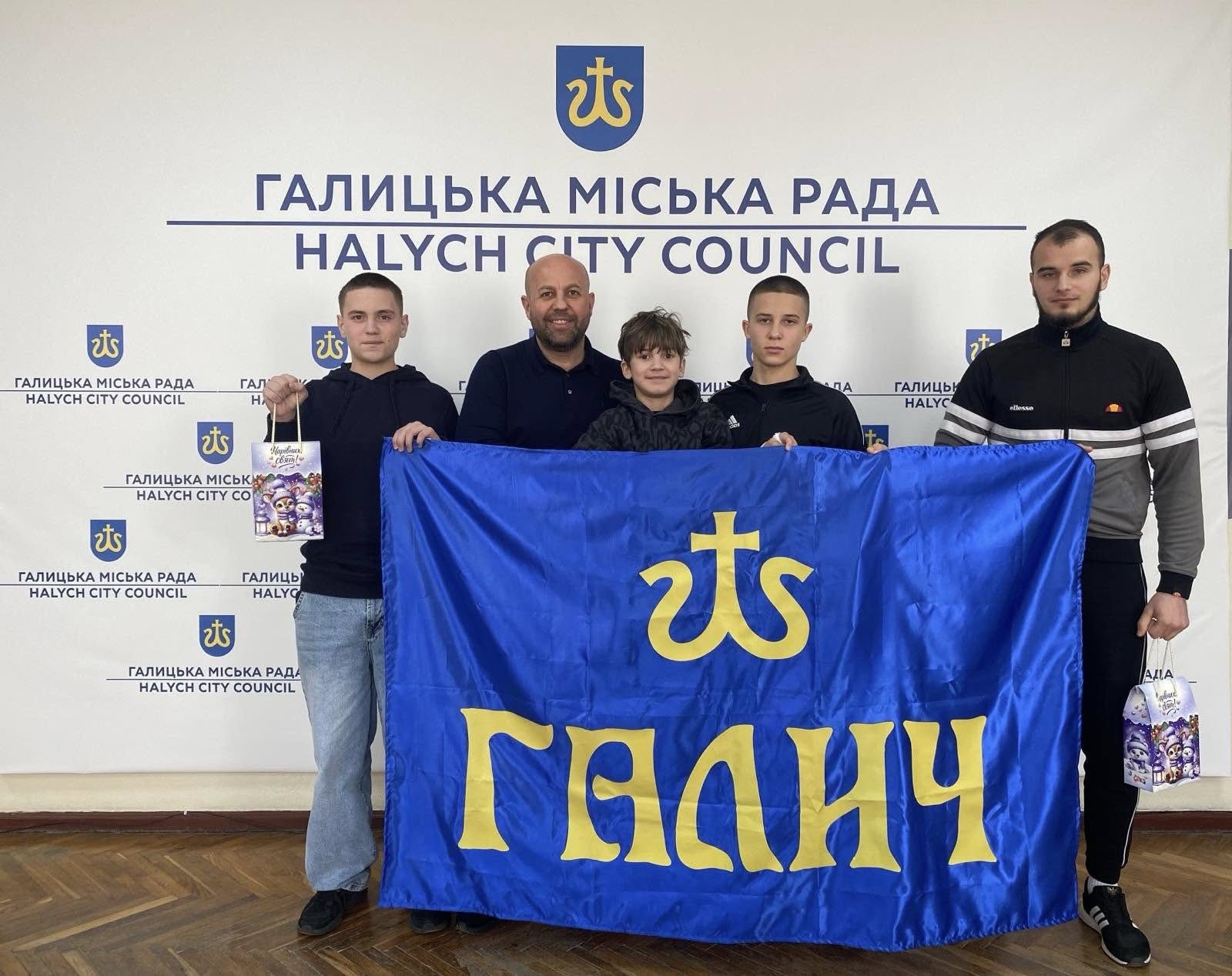 Фото без опису