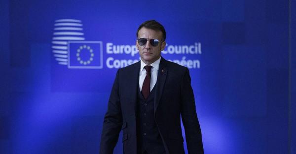 Стармер спародіював Макрона, надівши темні окуляри-авіатори - Новини України