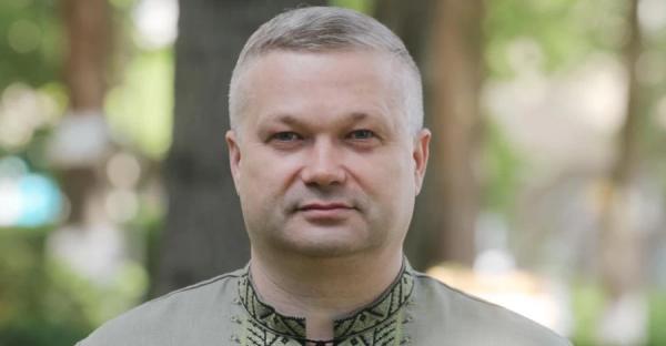 Мер Кіцмані потрапив у реанімацію після жорсткого побиття 18-річним хлопцем - Новини України Мер Кіцмані потрапив у реанімацію після жорсткого побиття 18-річним хлопцем - Новини України