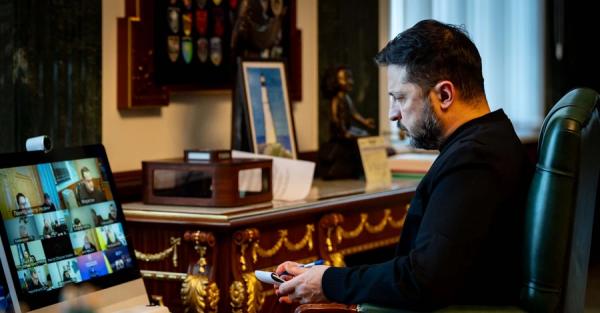 Зеленський доручив розібратися з будинками, що залишаються без тепла у столиці - Новини України