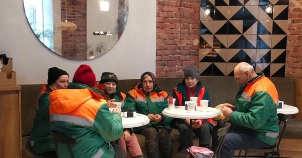 Ласкаво просимо на підзарядку: як люди підтримують одне одного під час відключень світла - Новини України