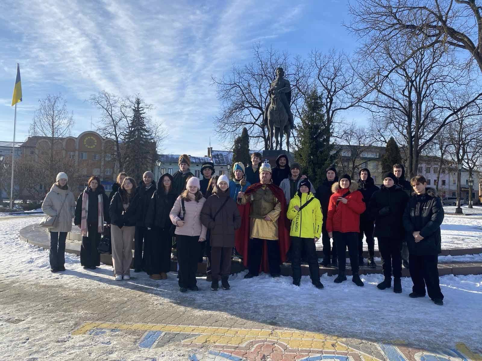 Фото без опису