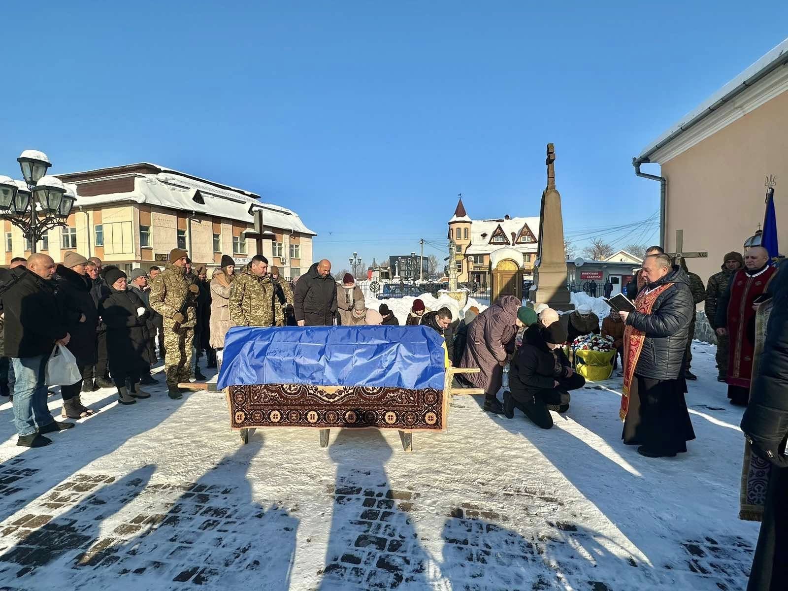 Фото без опису